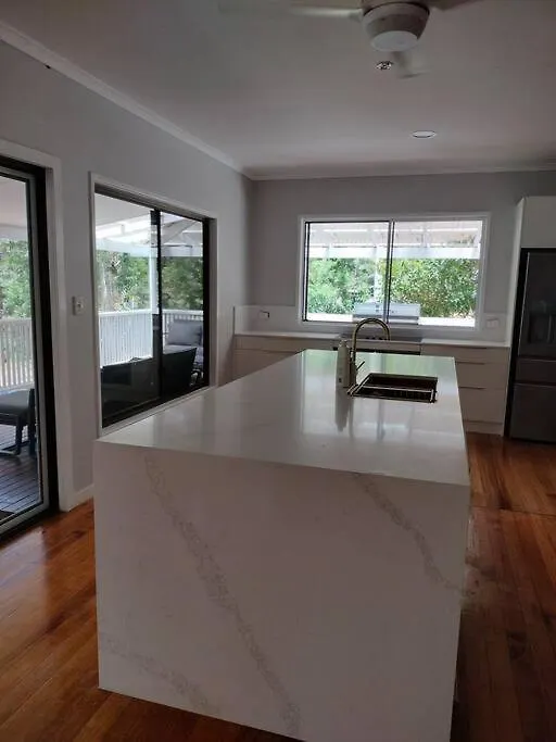 Private Bush & Beach Retreat Eudlo 度假居