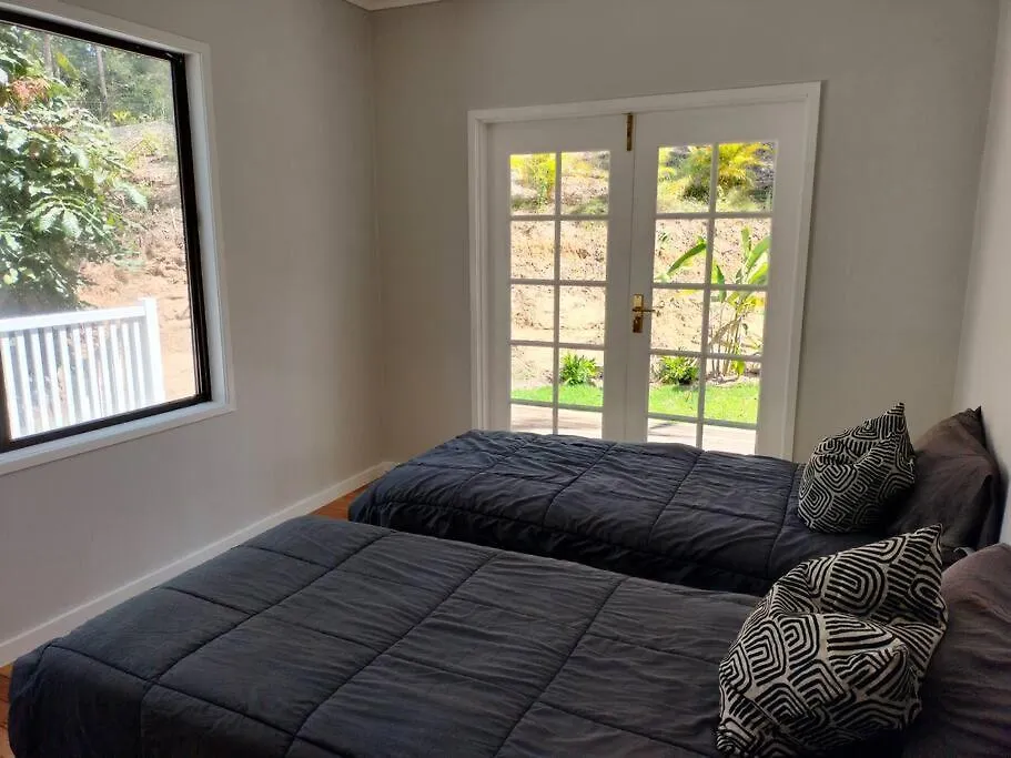 Private Bush & Beach Retreat Eudlo 度假居
